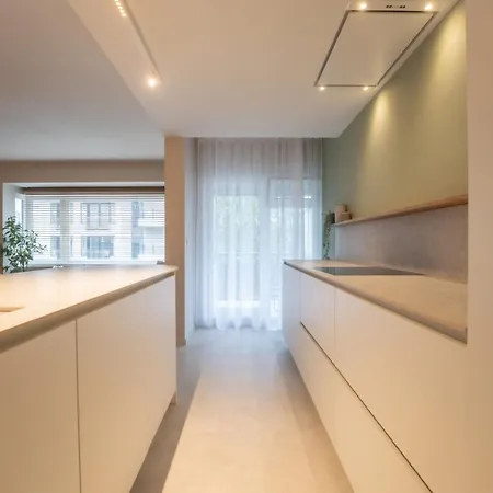 Iris By Interhome Ostend
